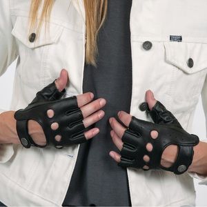 Straight to Hell gloves